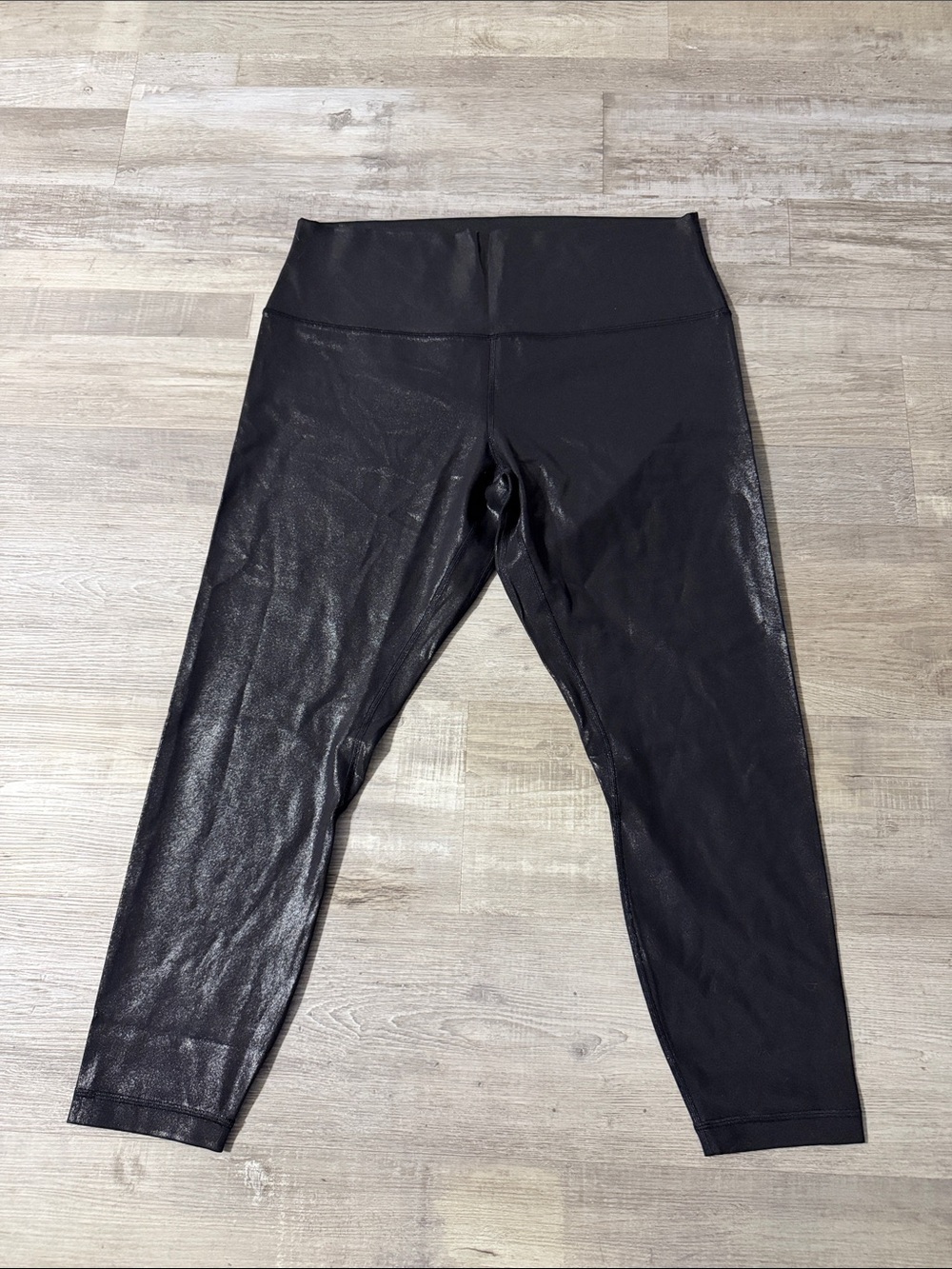 Women’s Lululemon cropped leggings